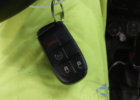 2018 Jeep Compass Limited 4X4 z USA, uszkodzony, nr VIN 3C4NJDCB8JT463550